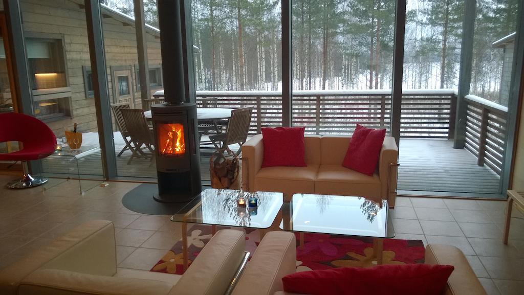 Kuoreksenniemi Villas & Lakehouse 普马拉 客房 照片